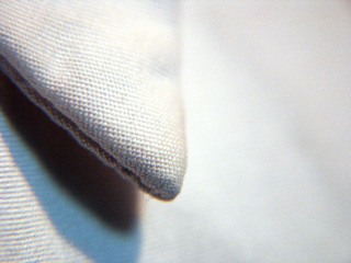 当時流行のナローカラー