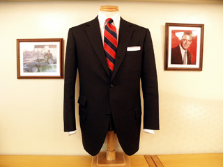 Own Makeモデル（仮縫い付きのスペシャルオーダー）スーツ