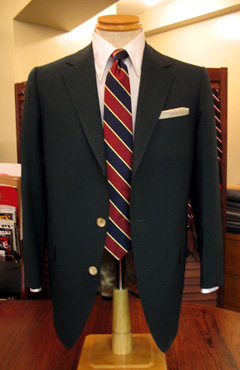 1980年代のチップのブレザースーツを再現