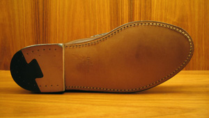 K.T.ルイストンのローファー