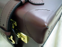 匠の革トランク