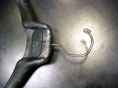 サルトリアーレハンガー