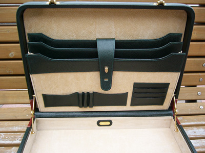 デルガのアタッシェ