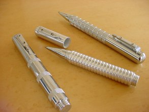 遊び心を持ったイタリアのペン [ステーショナリー・文房具] All About