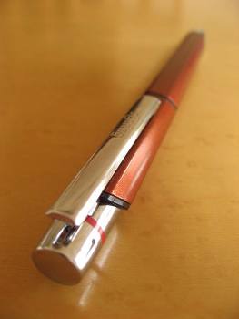 ロットリングニュートン　万年筆