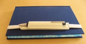 LAVORO DI PASSAGGIO レザーペンホルダー