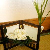 花材をアレンジ