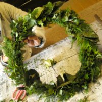 ヒバのリースにつける