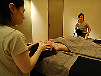 顔のツボ押し＆リフレ