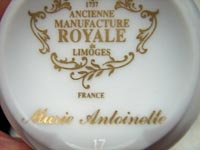 マリーアントワネットが愛した矢車菊の食器 [テーブルコーディネート