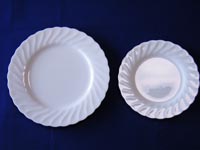 ディナー皿とサラダ皿