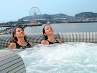 アクアトニック