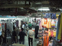 重慶大厦のなか