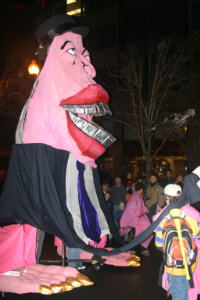 ライフ・オン・アースの人形