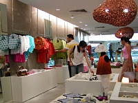 ライフベイビー店内