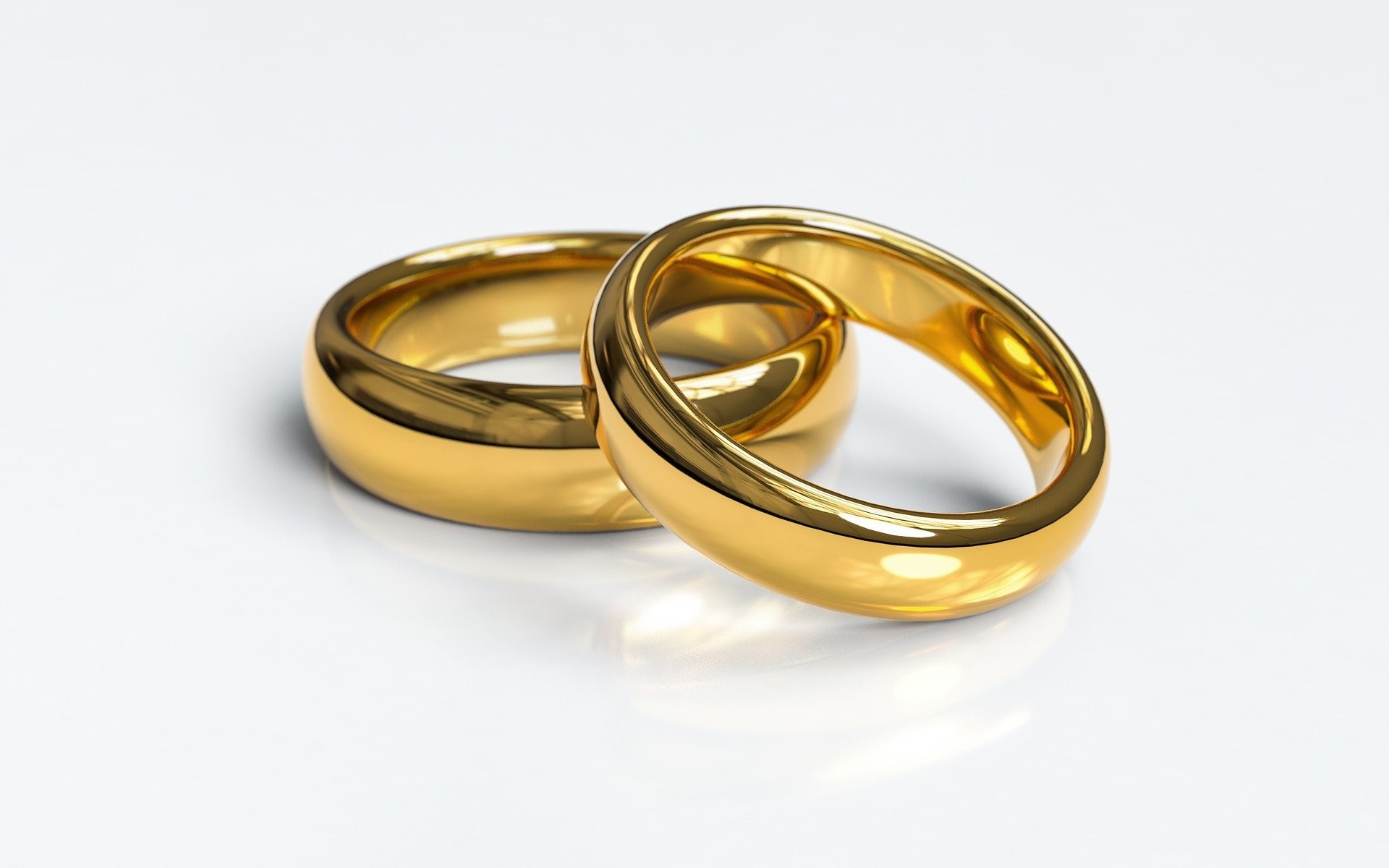 プロポーズと婚約の違いは?