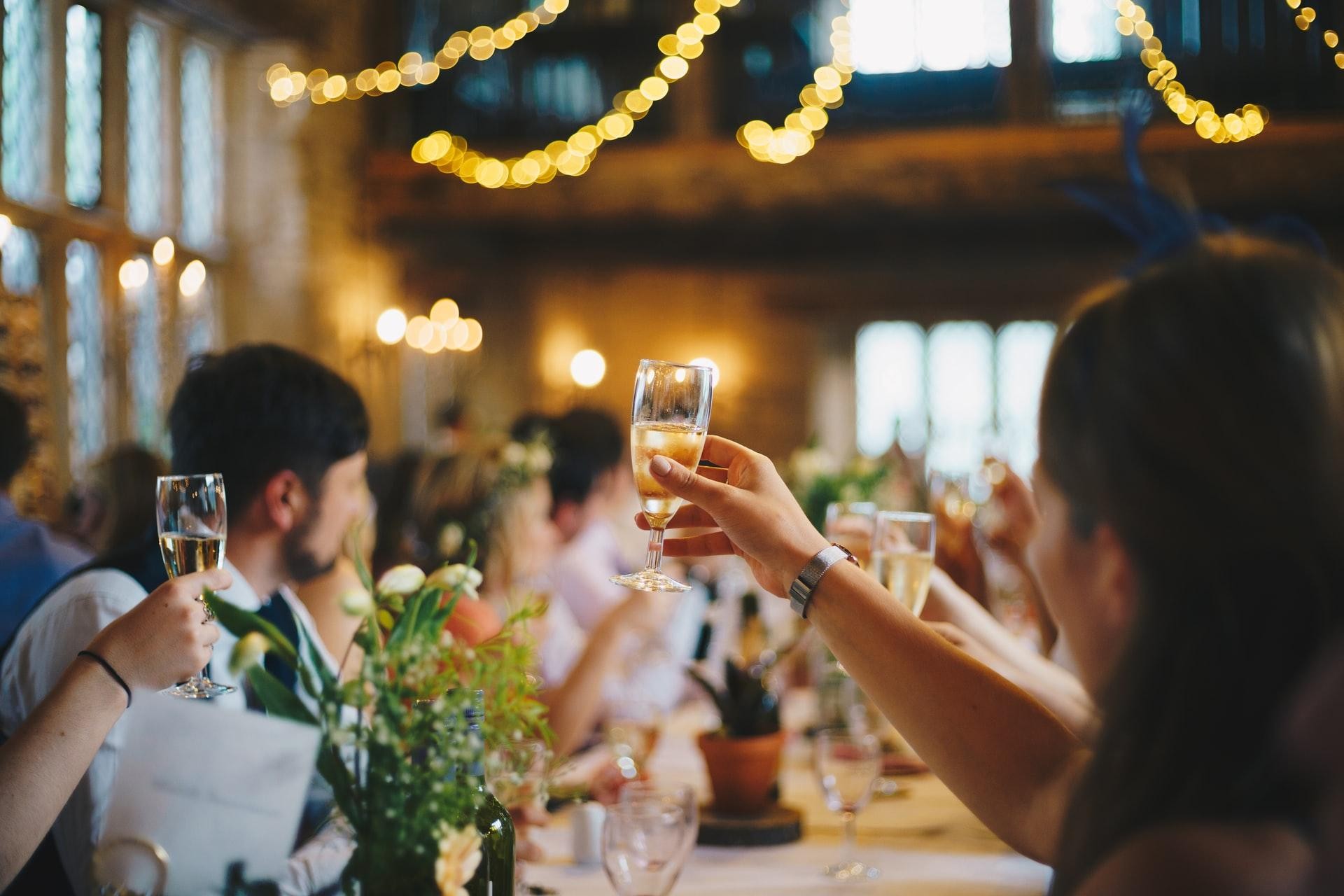 引き出物と結婚内祝いの違いは?