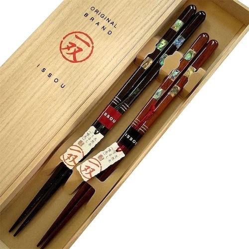 家で使えるペアの贈り物がおすすめ