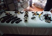 石をベッドに２